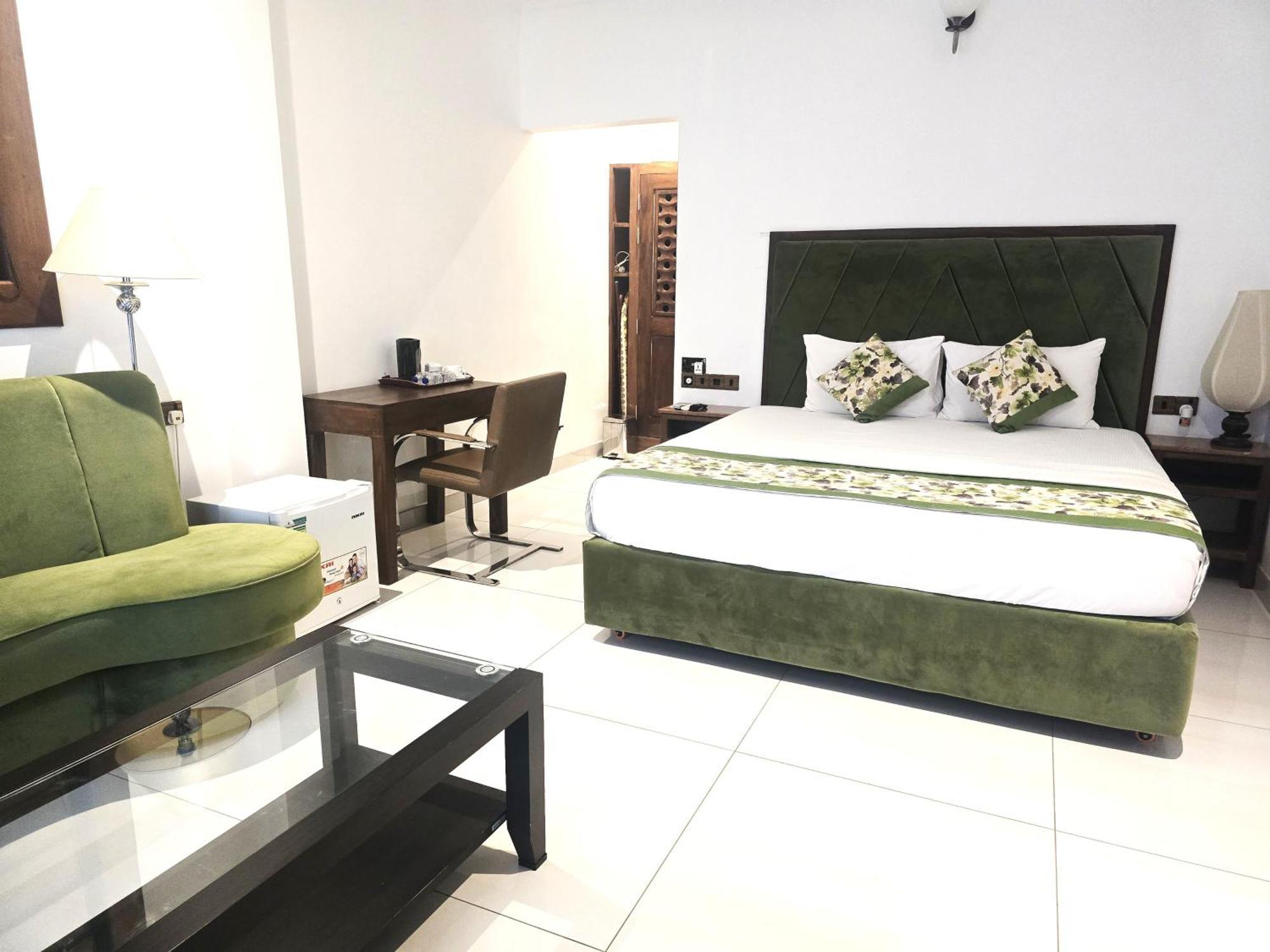 Gatetrees Resort Jaffna Exterior photo